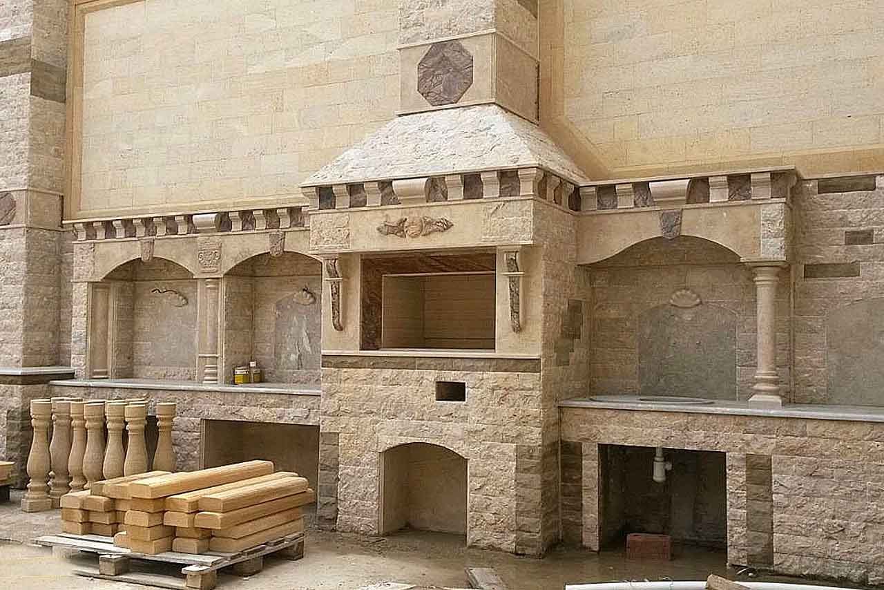 Облицовка фасадов домов дагестанским природным камнем Адлер Сочи 
